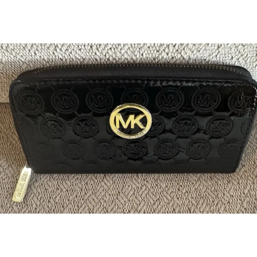 Michael Kors Jet Set Black Patent Leather Zip-Around Wallet Gold Plate MK Logo